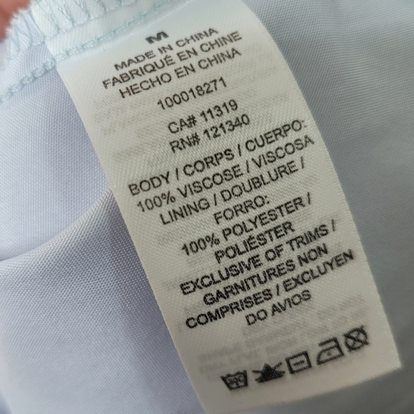 3/$20 🌴 | Dynamite | Floral Light Blue Halter Dress - Picture 10 of 12